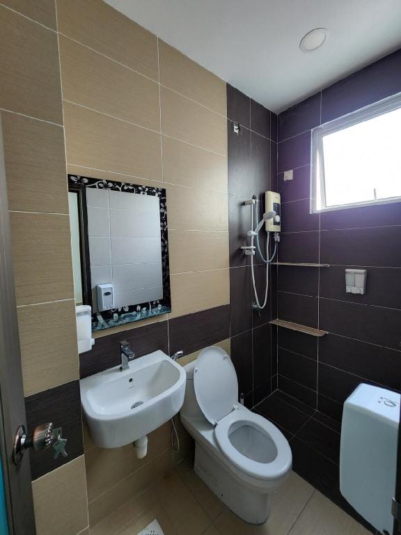 Desaru Brown House  Pool/Mahjong/KTV/BBQ/Netflix/H.Theatre Vacation rental in Johor