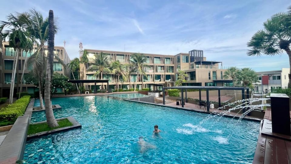 Pixels - Ocean Front Studio with Pool View Cape Panwa Apartment in Wichit