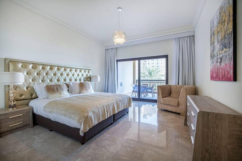Fairmont North Residence Full Sea View 2br 166 Sqm Apartment in Dubai