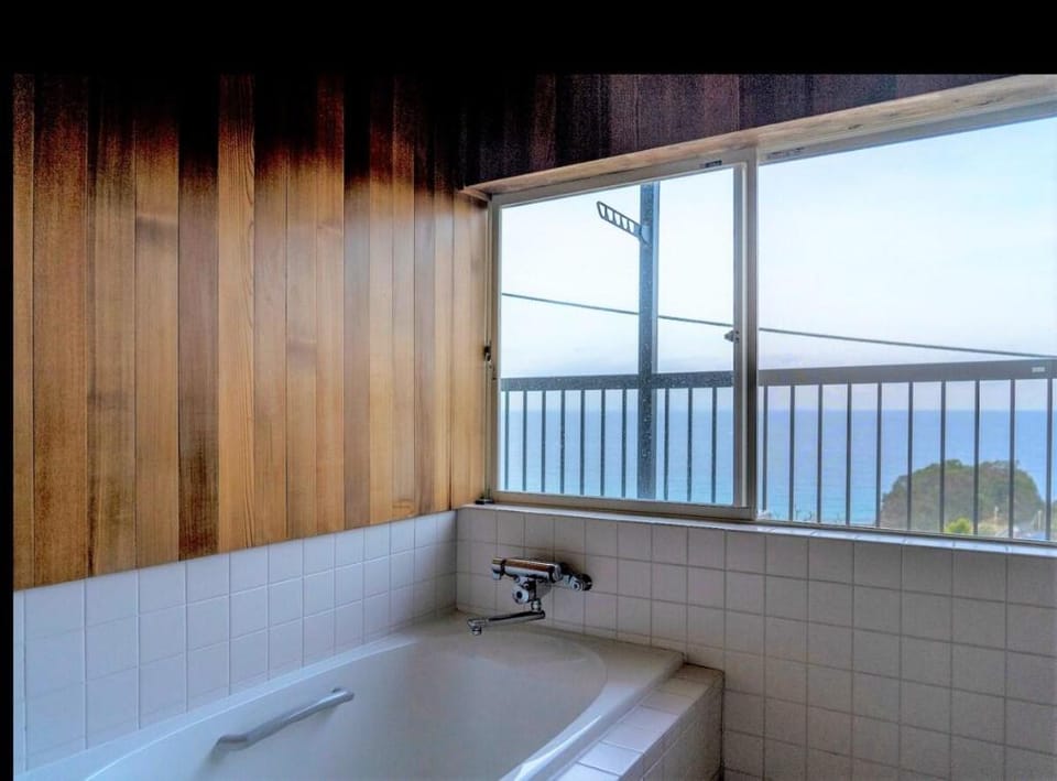 Shirahama kaigan no ōshanfuronto   bīchihausu Vacation rental in Shizuoka Prefecture