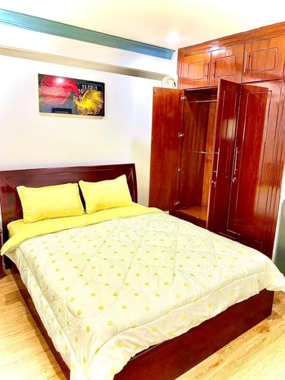 Studio có bếp tone gỗ lầu 1 Apartment in Ho Chi Minh City