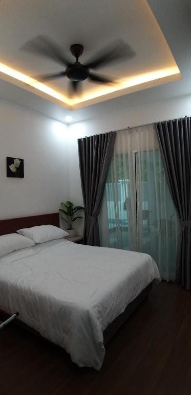 Alam Damai Homestay pool Kuantan Vacation rental in Pahang, Malaysia