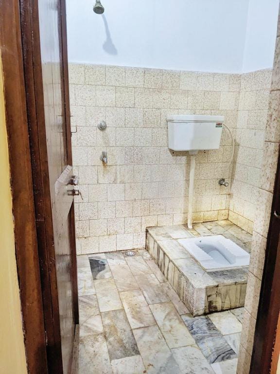 A/c Single Room Vacation rental in Puri