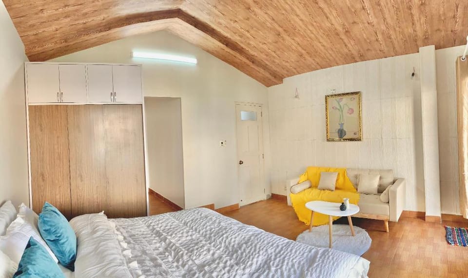 Cha Va Homestay 4BRs, 5mins to beach Vacation rental in Da Nang