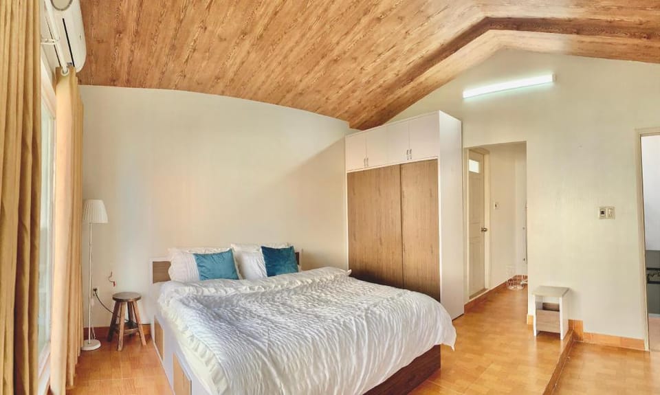 Cha Va Homestay 4BRs, 5mins to beach Vacation rental in Da Nang