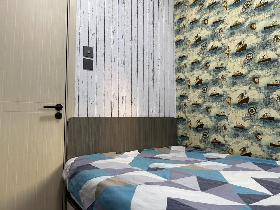 Fantastic and sweet 3 BRs 8pax,1 min mtr Apartment in Hong Kong