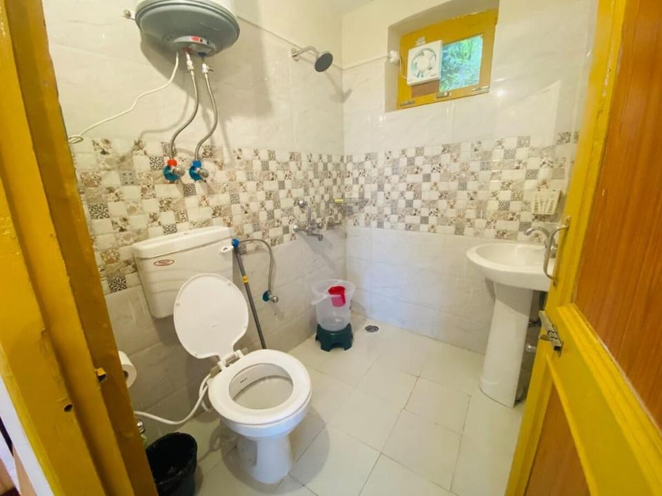 An offbeat Hilltop Homestay - 61 Steps Manali Vacation rental in Manali