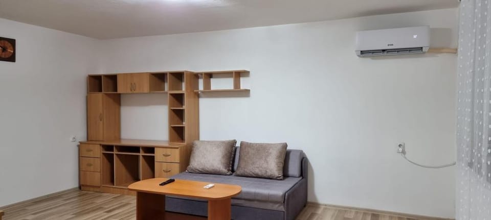spacious garden  home Apartment in Vojvodina