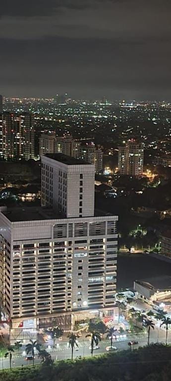 Homy Studio 2 at Orchard Pakuwon Mall + WIFI Apartment in Surabaya