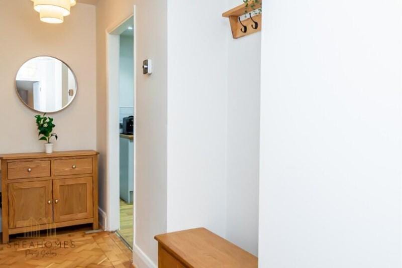 Gorgeous, Spacious apartment/Free parking Apartment in Croydon