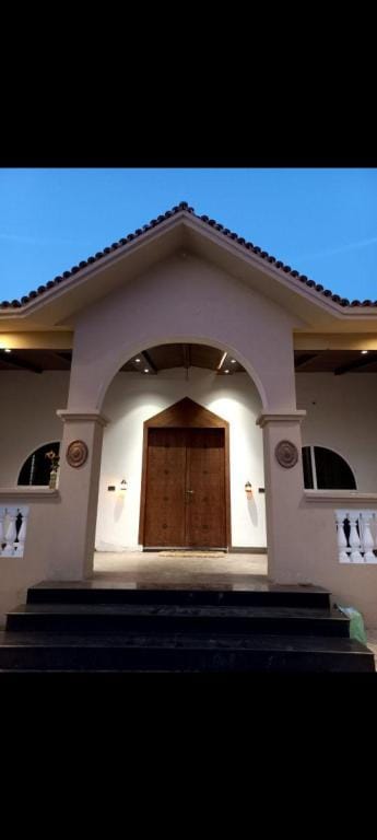 Luxury  8 kanal villa/farmhouse for stay or party Villa in Islamabad