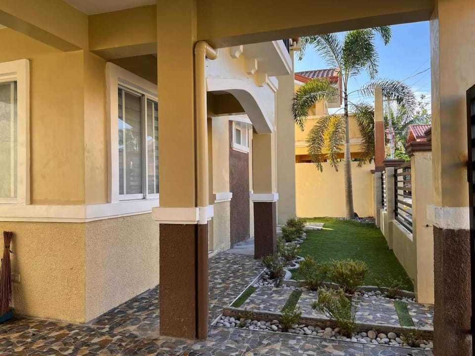 Quiet House located in the heart of Butuan city Vacation rental in Caraga