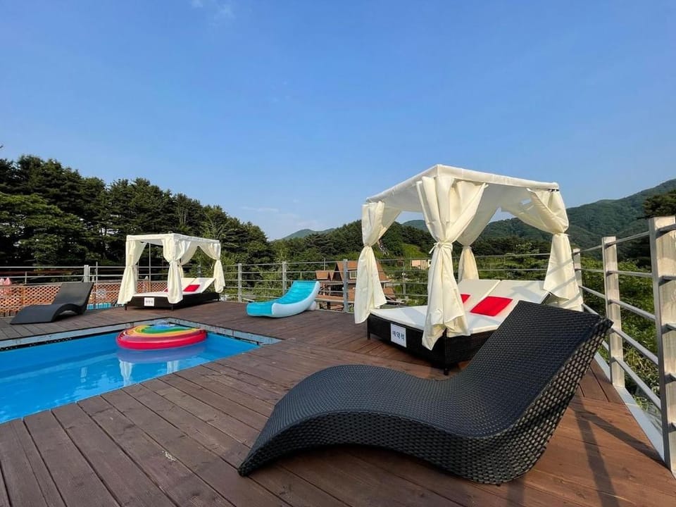 Gapyeong Oneulharu Aegyeondongban Spapension Bed and Breakfast in Gyeonggi-do