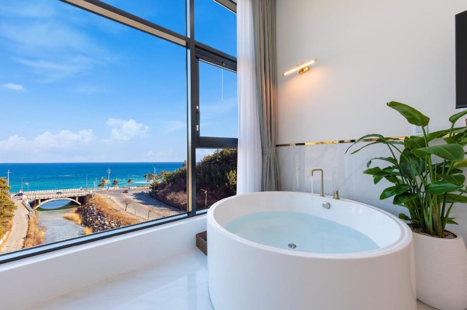 Today Gyeongpo Oceanview Pension Bed and Breakfast in South Korea
