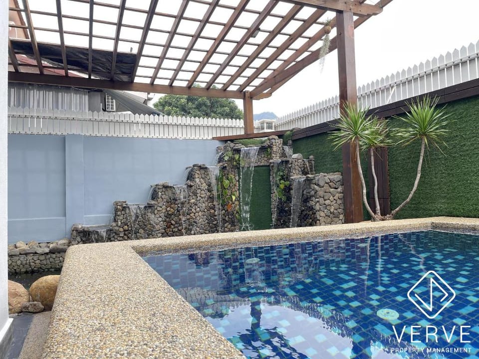 Ipoh 27 Private Pool Villa by Verve EECH118 Vacation rental in Ipoh