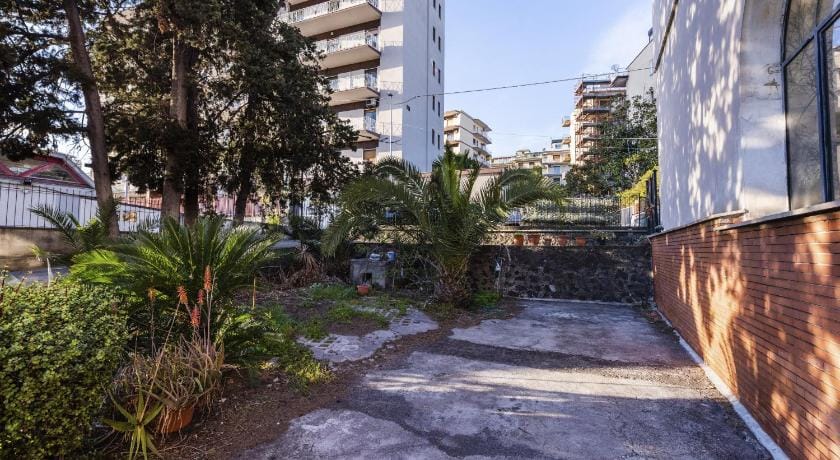 Euphorbia Apartment by Wonderful Italy Apartment in Catania