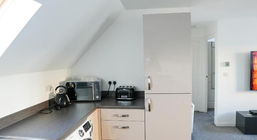 148 Mansell Road Apartment in Bristol