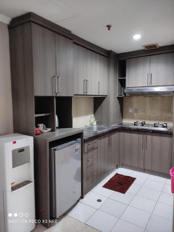 CORAL LEGACY GOLD POINS SQUARE 1011 2 BED 2 BATHRM Apartment in South Jakarta City