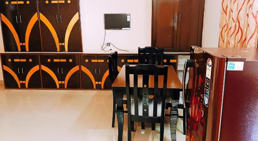 SLS HOMESTAY - Luxury AC Service Apartments 1BHK, 2BHK, 3BHK Vacation rental in Tirupati
