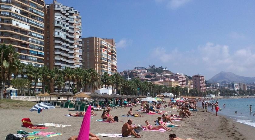 Del Parque Flats Malagueta Beach Vacation rental in Malaga