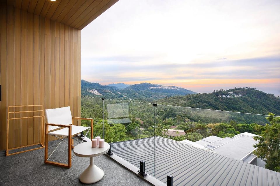 NEW Luxury Sea and Sunset View 7BR 8BA Pool Villa Vacation rental in Ko Pha-ngan Sub-district