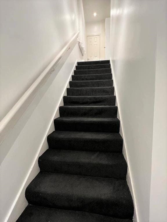 Lovely 2 Bed Apt close to Silverburn Mall Apartment in Glasgow