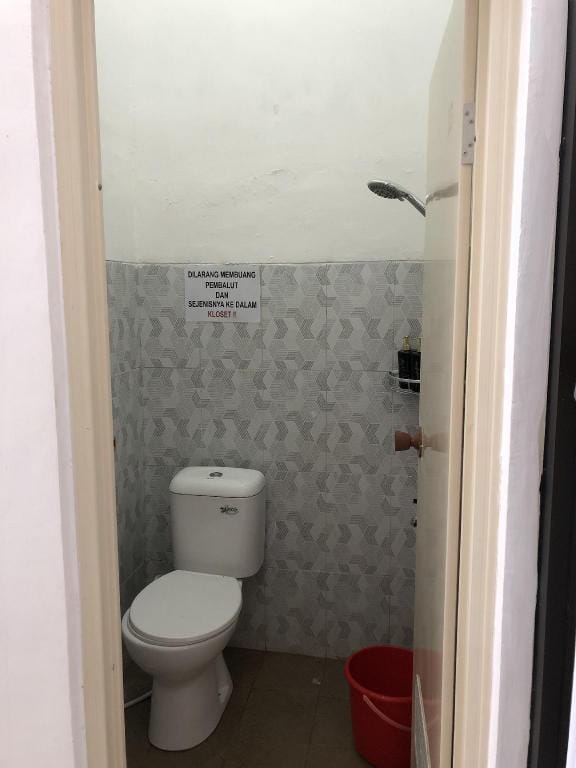 Homestay Syariah Orchard Family Taman Ala Cafe D30 Vacation rental in East Java