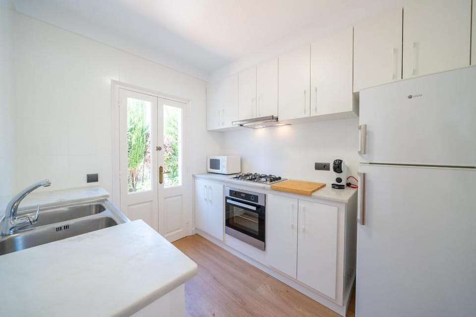 Julieta in L'Escala with 3 bedrooms and 2 bathrooms Apartment in L'Escala