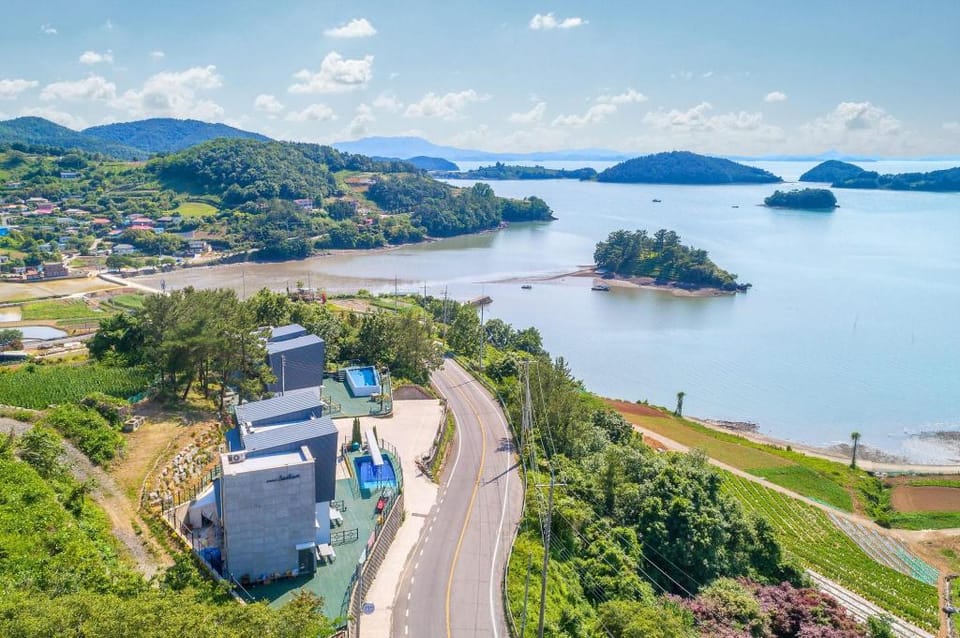 Seollem Onsu Swimmingpool Pension Bed and Breakfast in South Korea
