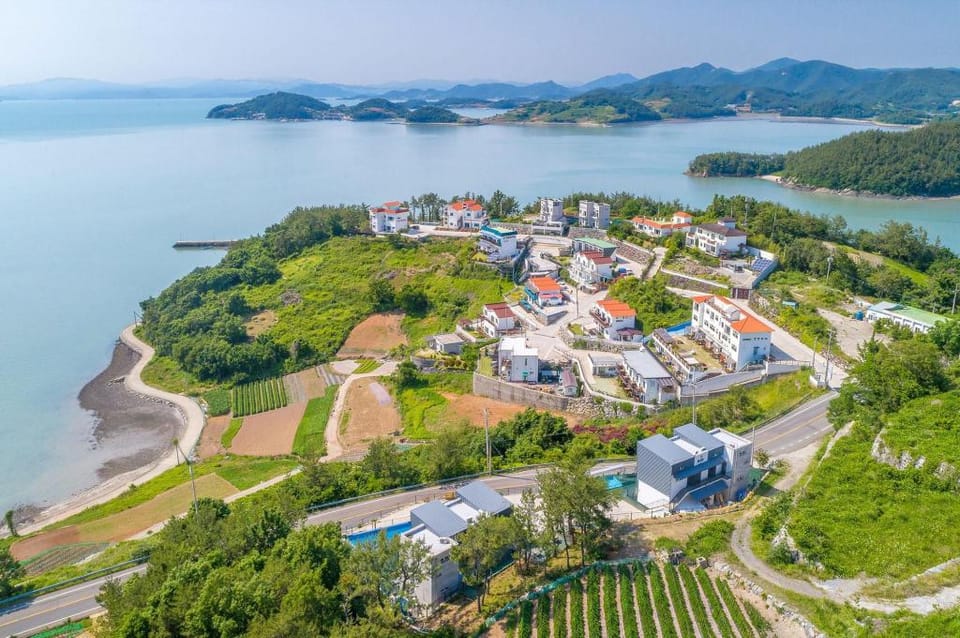Seollem Onsu Swimmingpool Pension Bed and Breakfast in South Korea