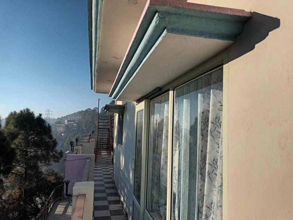 The Hill Heaven Home Stay Hotel in Uttarakhand