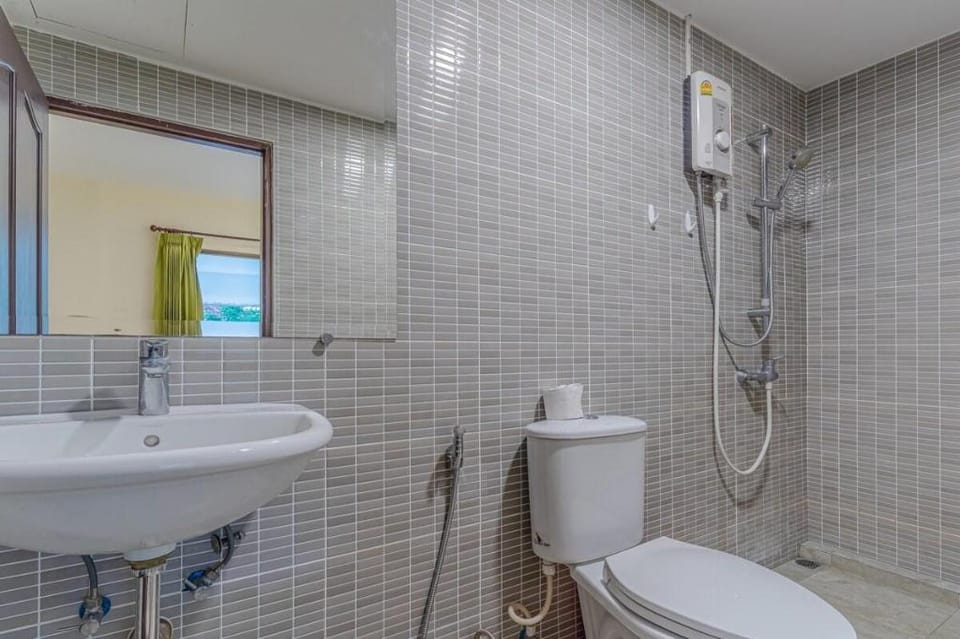 Mew pool villa 3 pattaya Luxury resort 3 king bed  Villa in Pattaya City