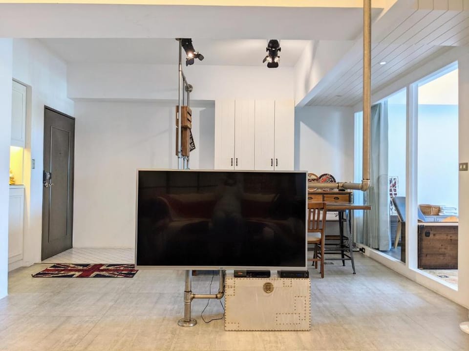 Tainan Qian-Mo - Chair Warehouse Bed and Breakfast in Kaohsiung