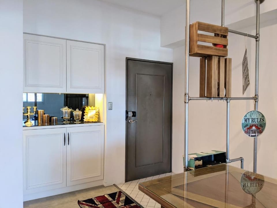 Tainan Qian-Mo - Chair Warehouse Bed and Breakfast in Kaohsiung