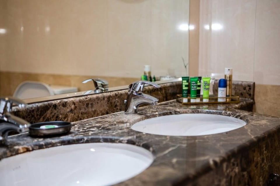 WSuites - Big terrace & Beautiful Marina View Apartment in Dubai
