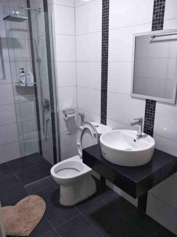 NEW!!Luxury Bangalow BM 14pax大山脚豪华别墅 N11(5000sqft) Vacation rental in Penang