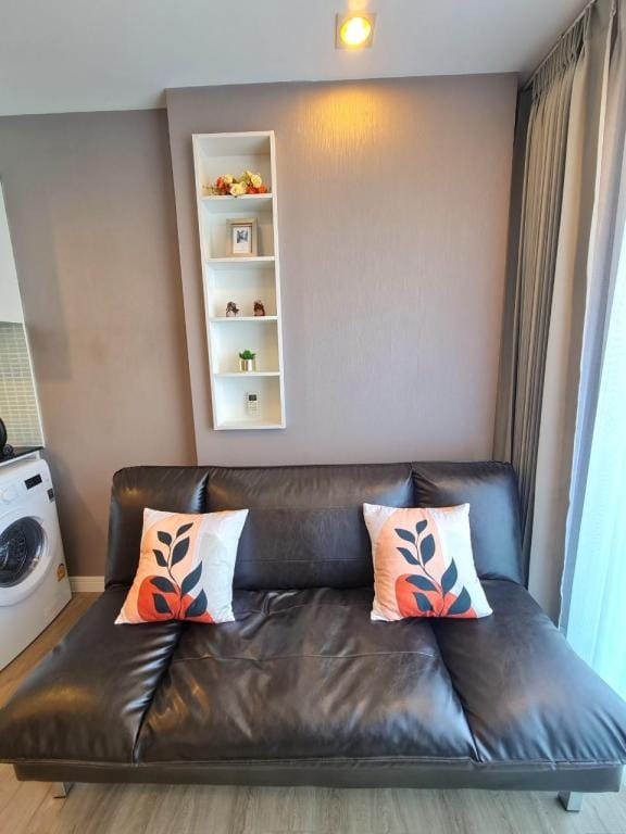 Aster room Plus @The Blu X condo B Apartment in Chon Buri Changwat