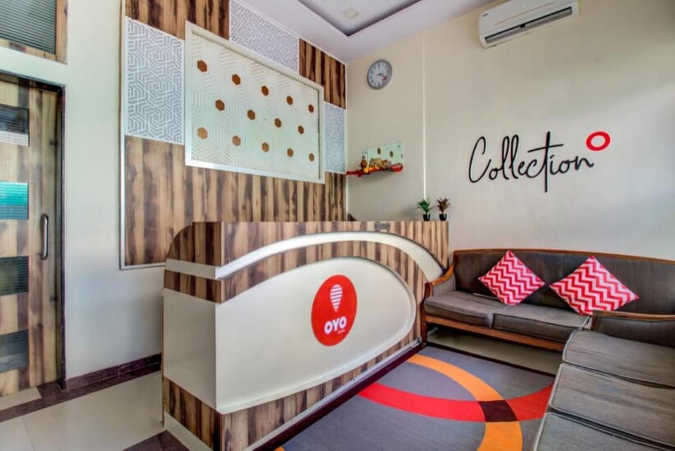 Goroomgo M M Howrah Maidan Homestay Near Howrah Station Hotel in Kolkata
