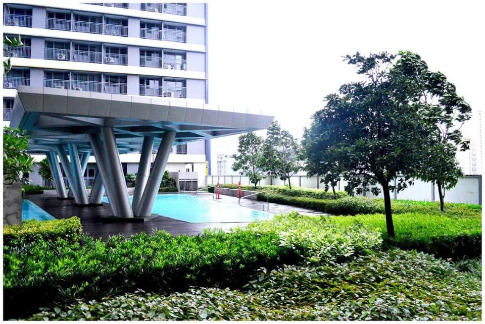Iona Reign's Vacation Unit Apartment in Mandaluyong