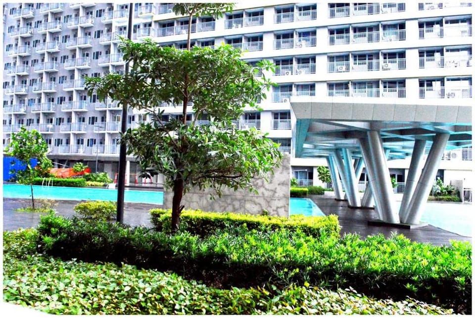 Iona Reign's Vacation Unit Apartment in Mandaluyong