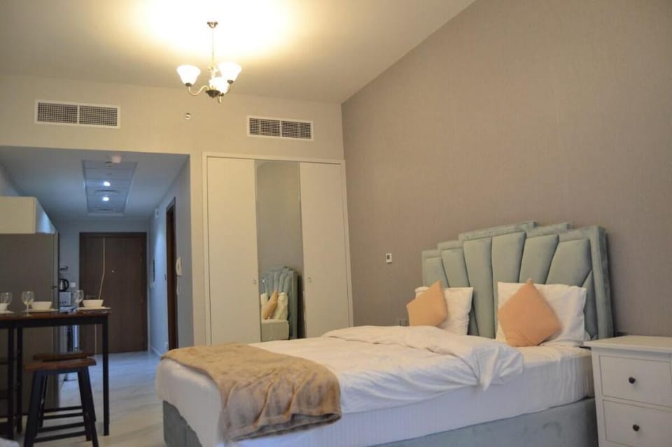 cozy studio with burj khalifa panoramic view Apartment in Dubai
