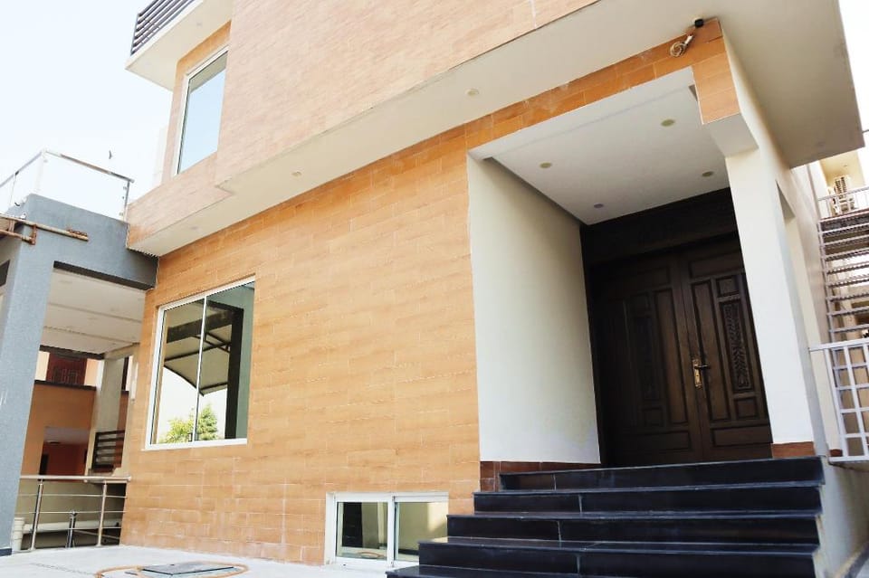 brand new 1 Kanal house  Vacation rental in Islamabad