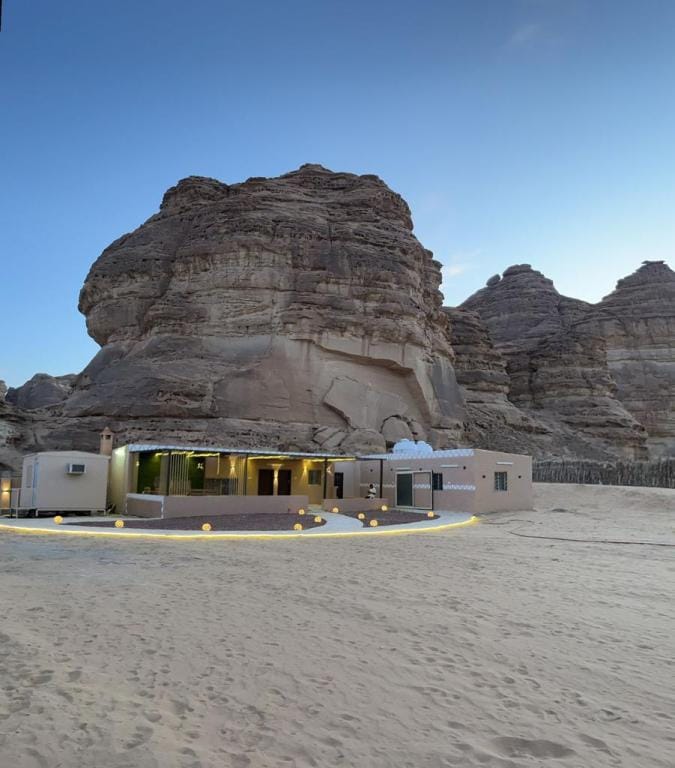 Lyrid star al Ula Vacation rental in Al Madinah Province