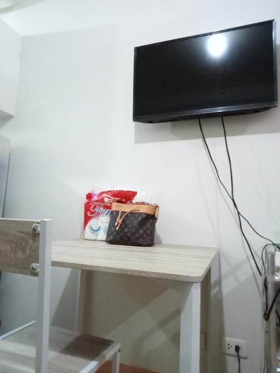 Trees Residences  Fairview Condo - good for family Apartment in Quezon City