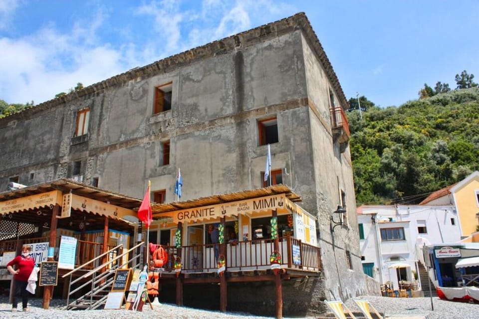 Ombrina-Mimì sul Mare. Apartmet on the beach Apartment in Campania