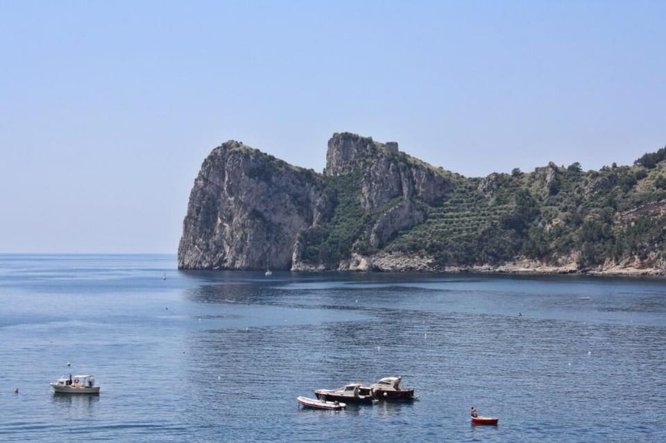 Ombrina-Mimì sul Mare. Apartmet on the beach Apartment in Campania