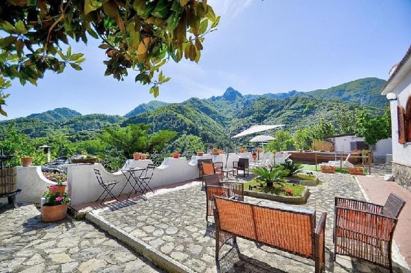 VILLA INN COSTA R Villa in Campania