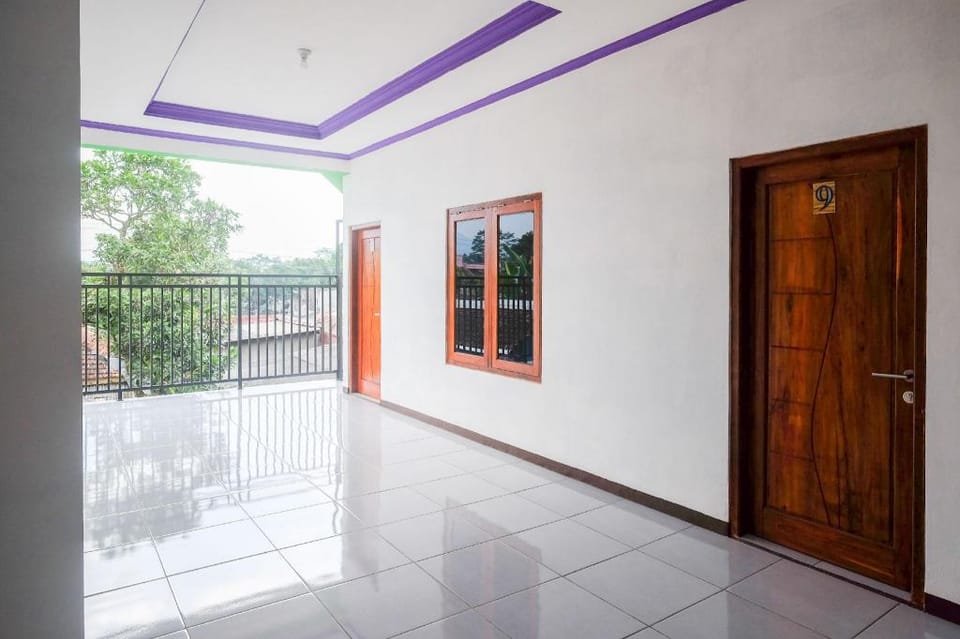 Urbanview Syariah Zidney 3 Salatiga by RedDoorz Hotel in Indonesia