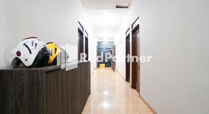 Bright Residence near ITC Mangga Dua Mitra RedDoorz Hotel in Jakarta