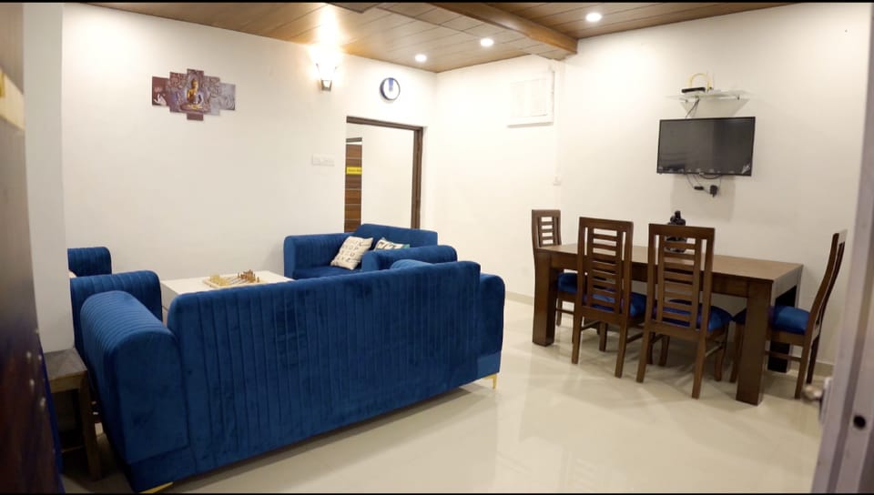 Pine trails jungle camp Hotel in Himachal Pradesh